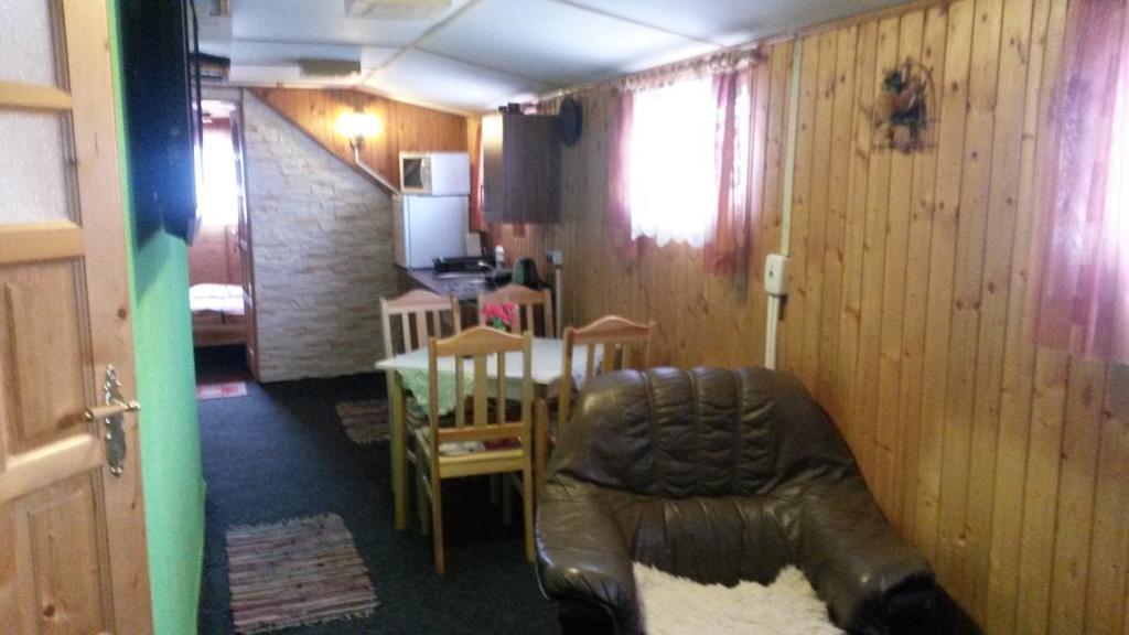 Drevenica Talia Appartement Liptovský Mikuláš Kamer foto